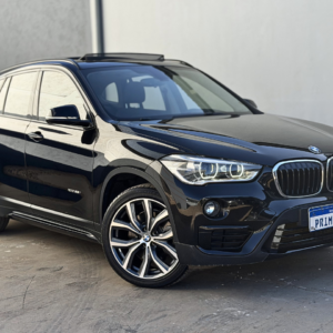 BMW X1 XDRIVE 2.0 25i 2015/16 - Versão Top de Linha, Pouco Rodado, Teto Solar Panorâmico e Porta Malas Elétrico